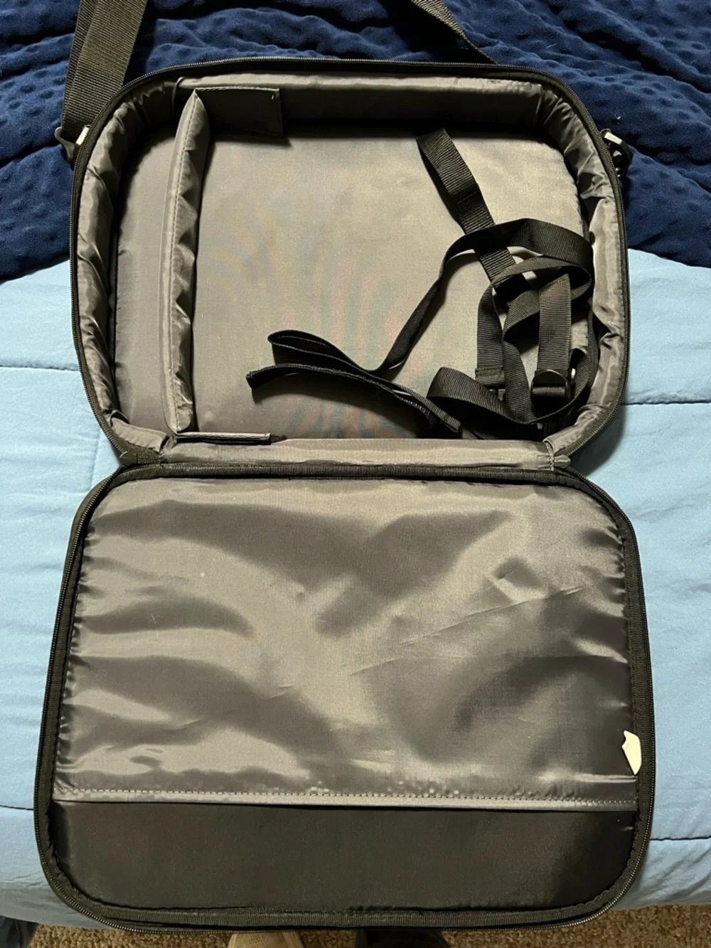 Case Logic Black Laptop Messenger Bag with Shoulder Strap